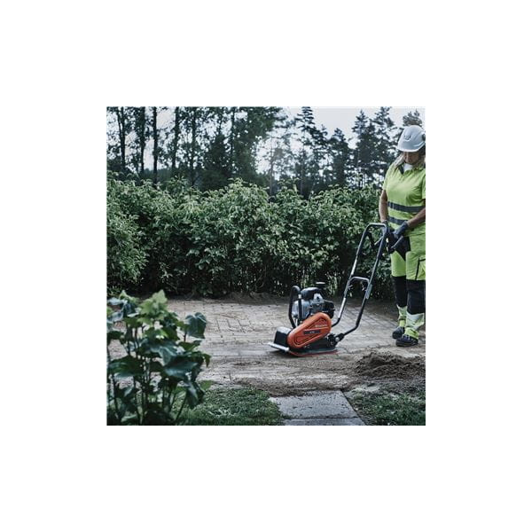 husqvarna/Husqvarna_967854702_Main_0002_PBS