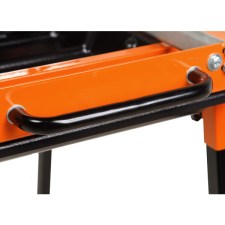 Goelz_GS350_Brückenkopfsäge_pb2_detail_handgriff